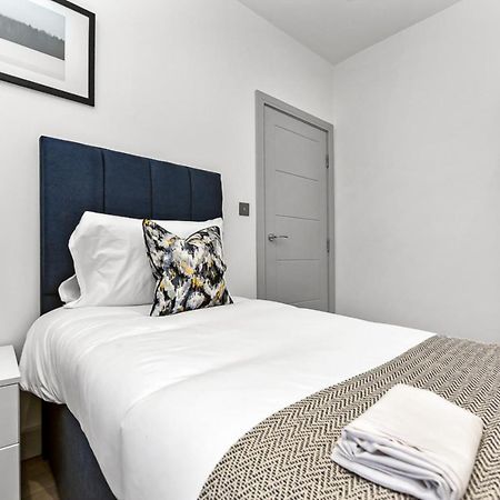 Amazing 2 Bedroom Apartment In Greater Londres Exterior foto