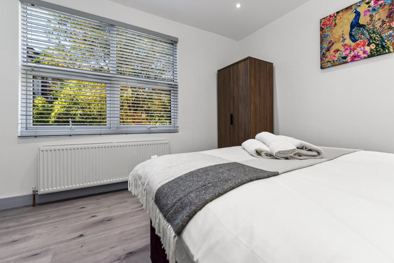 Amazing 2 Bedroom Apartment In Greater Londres Exterior foto